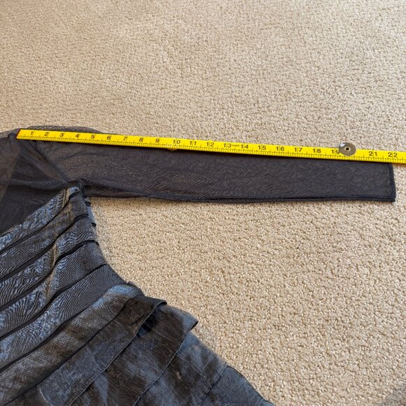 Adrianna Papell Gown Formal Grey Metallic Shutter Pleat Illusion Bodice Size 6P - Picture 5 of 15